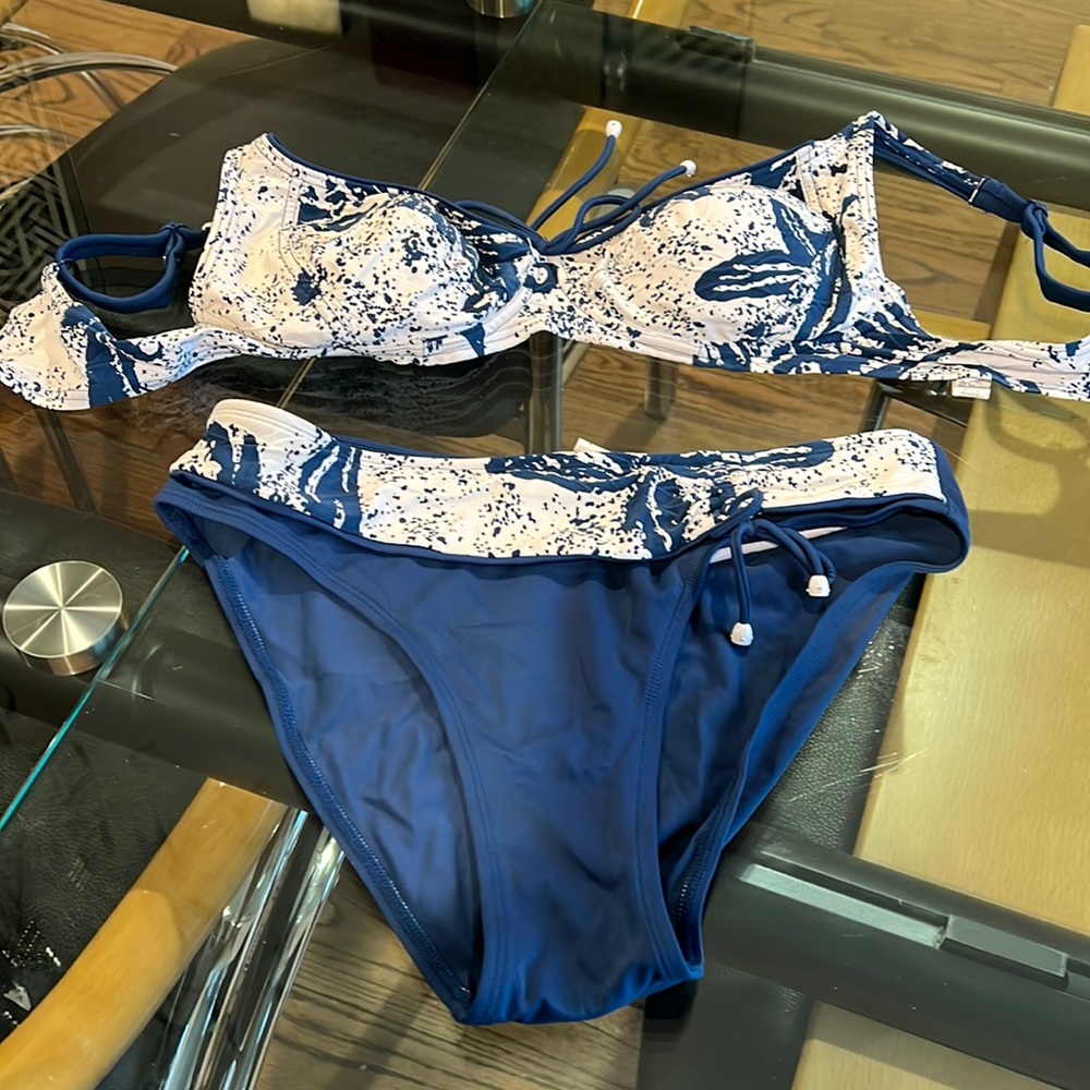 MIDUO BLUE WITH WHITE BIKINI